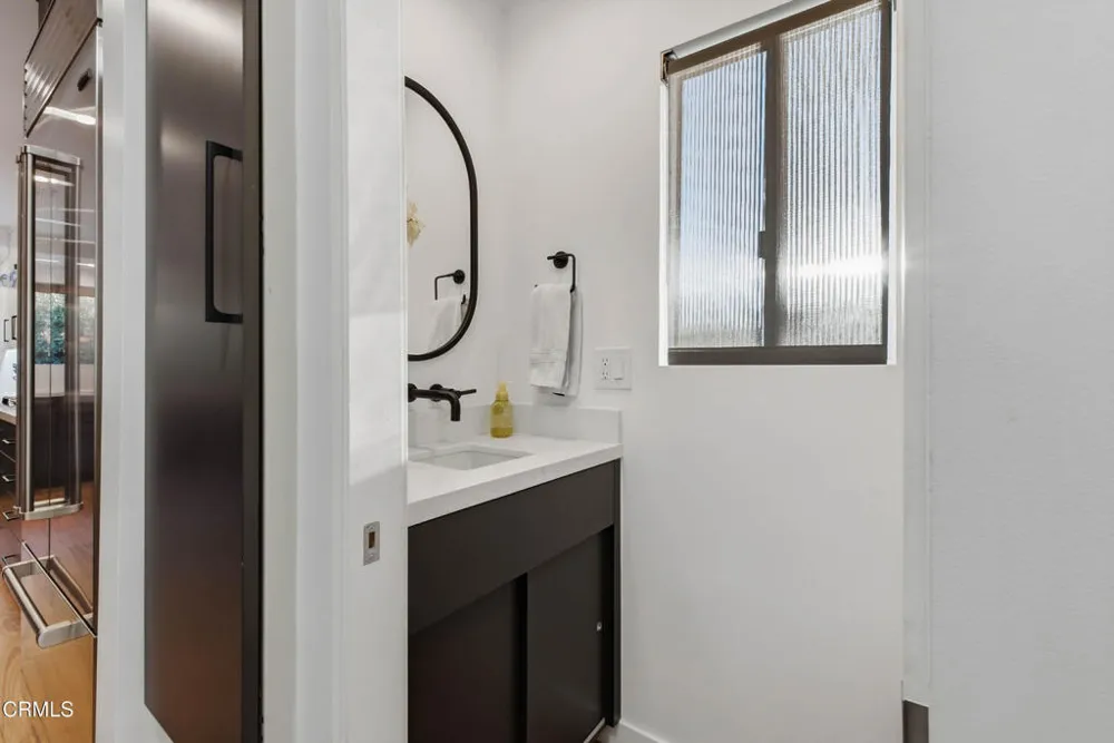 3616 E Chevy Chase Drive Glendale, CA 91206