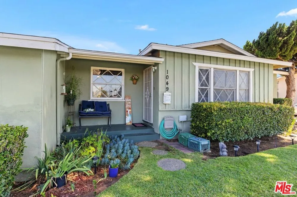 1049 Newhill Street Glendora, CA 91741