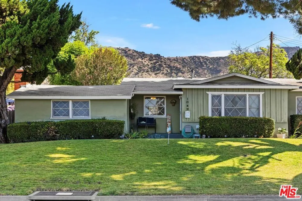 1049 Newhill Street Glendora, CA 91741