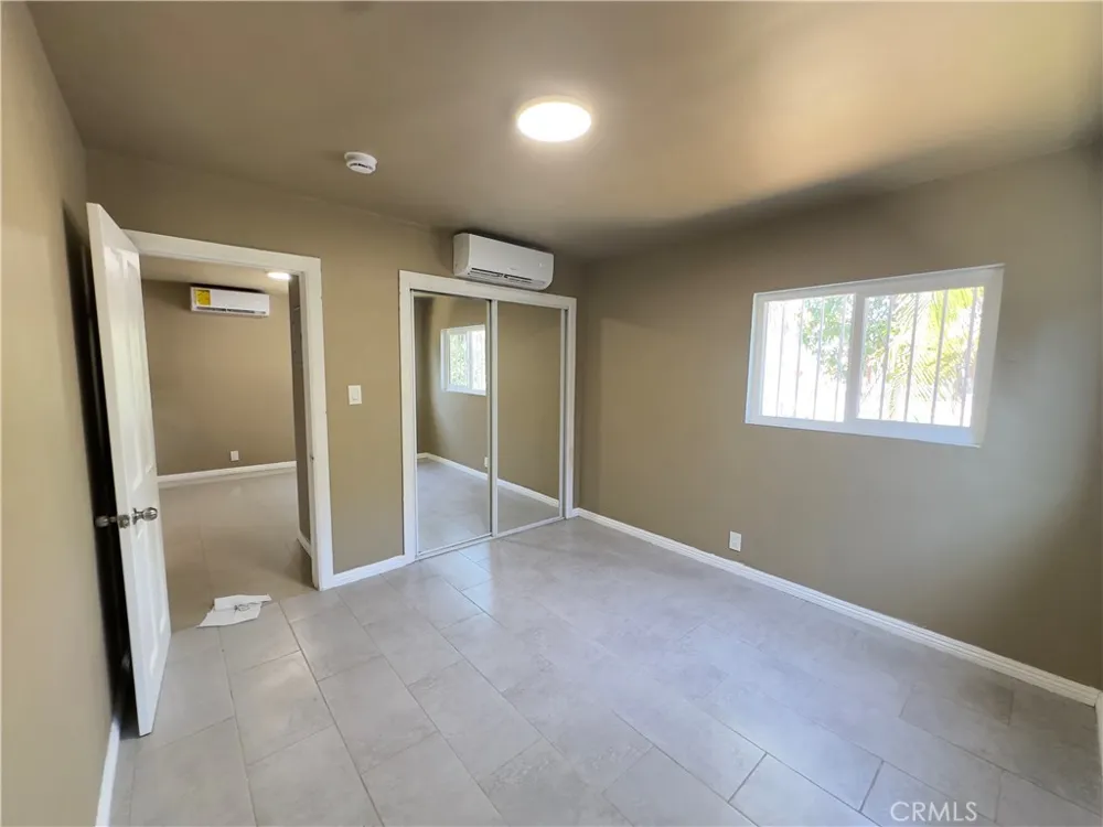 802 E 111th Drive Los Angeles, CA 90059