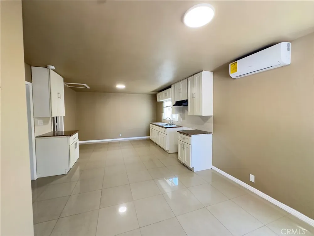 802 E 111th Drive Los Angeles, CA 90059