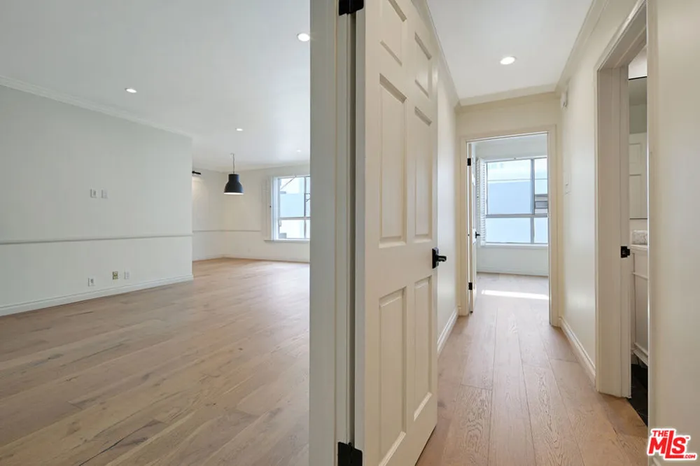 435 PALM DRIVE #203 Beverly Hills, CA 90210