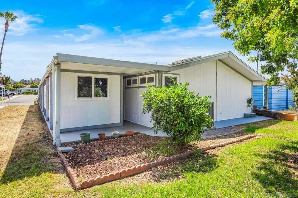 2250 Broadway #42 Escondido, CA 92026