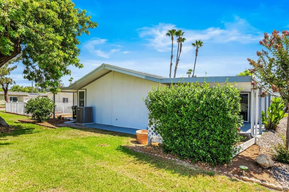2250 Broadway #42 Escondido, CA 92026