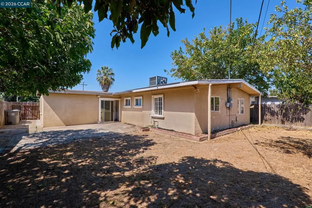 5309 55Th St Sacramento, CA 95820