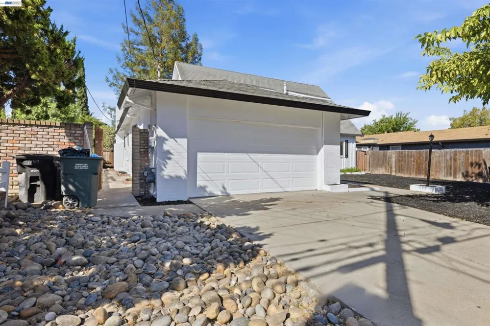 1859 Lynwood Dr Concord, CA 94519