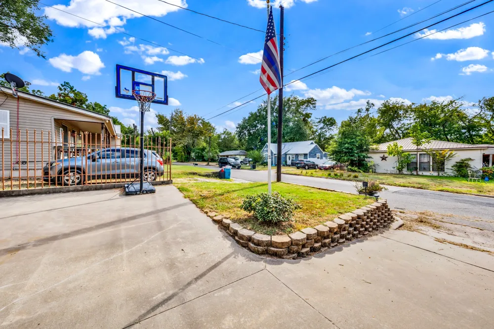 716 Brinker Street Sulphur Springs, TX 75482