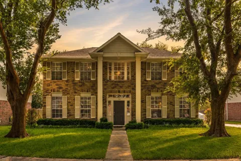 206 Scarlet Maple Drive