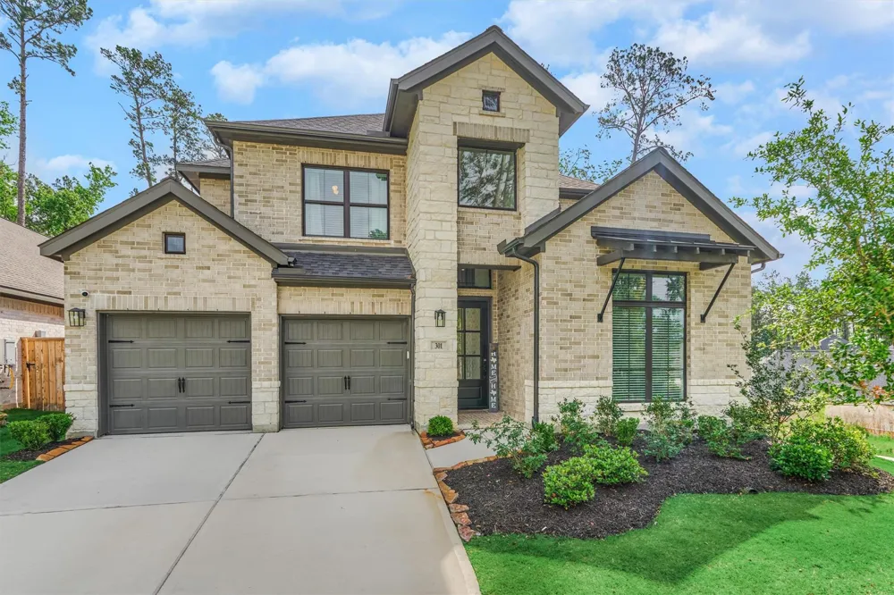 301 Water Tupelo Drive Montgomery, TX 77316