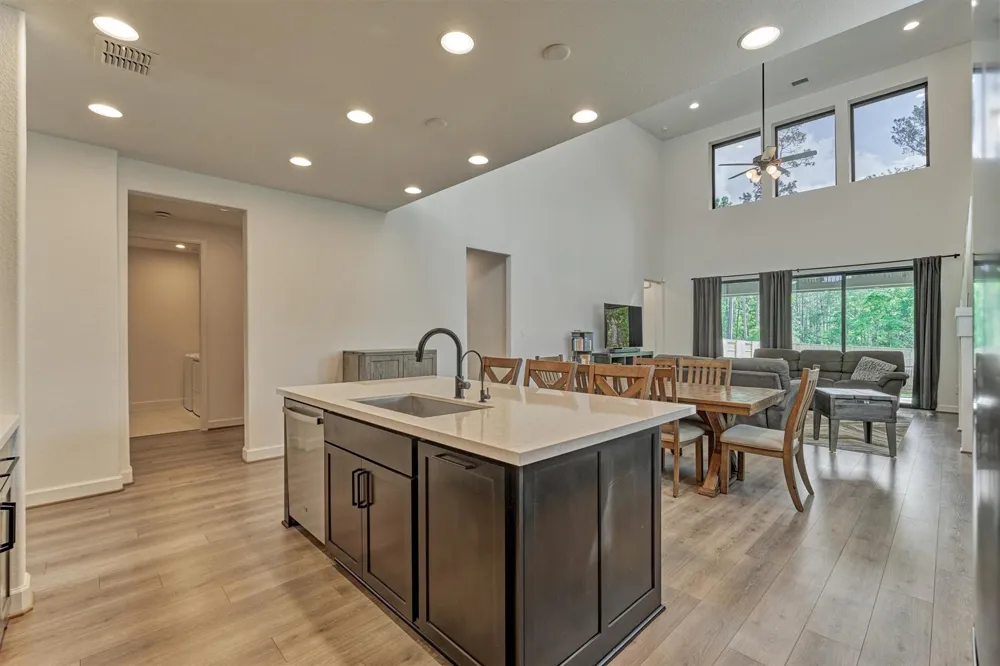 301 Water Tupelo Drive Montgomery, TX 77316