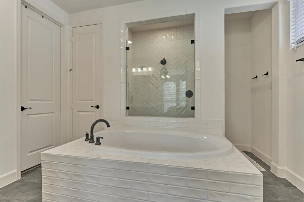 301 Water Tupelo Drive Montgomery, TX 77316