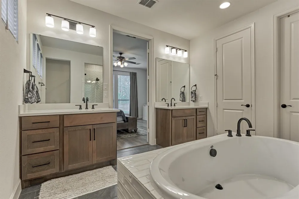 301 Water Tupelo Drive Montgomery, TX 77316