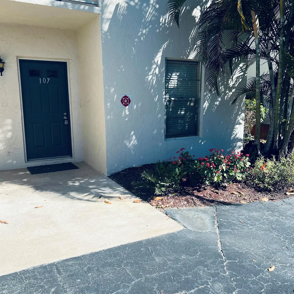 1900 S Kanner Highway Stuart, FL 34994