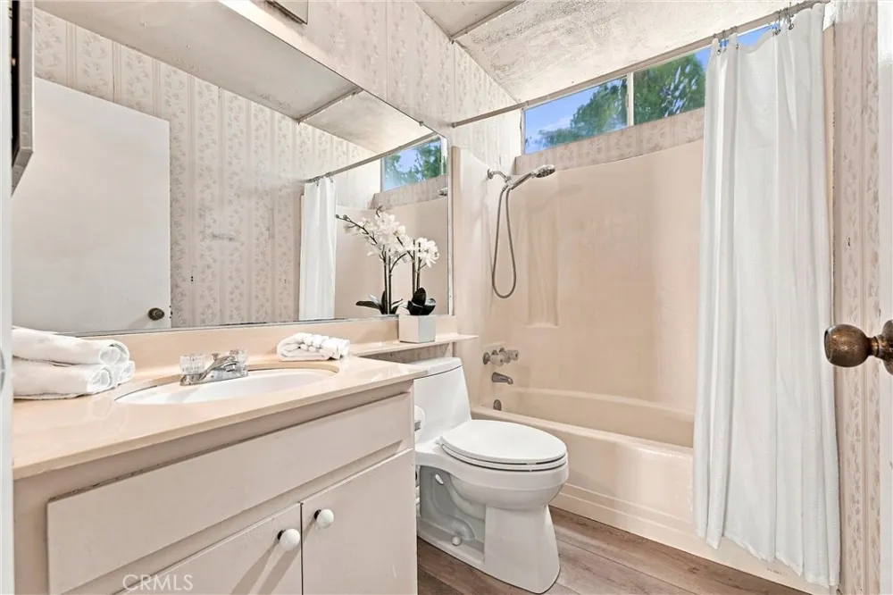 19712 Sacramento Huntington Beach, CA 92646