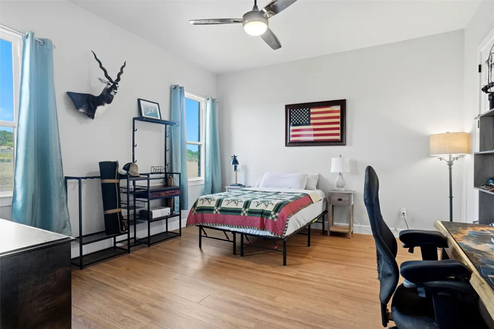 1015 Louise Lane Weatherford, TX 76087