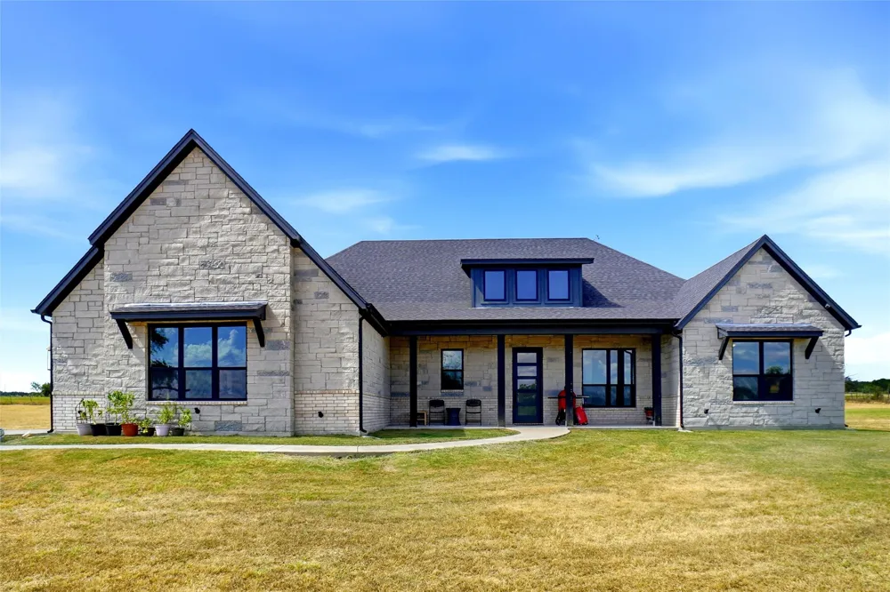 1015 Louise Lane Weatherford, TX 76087
