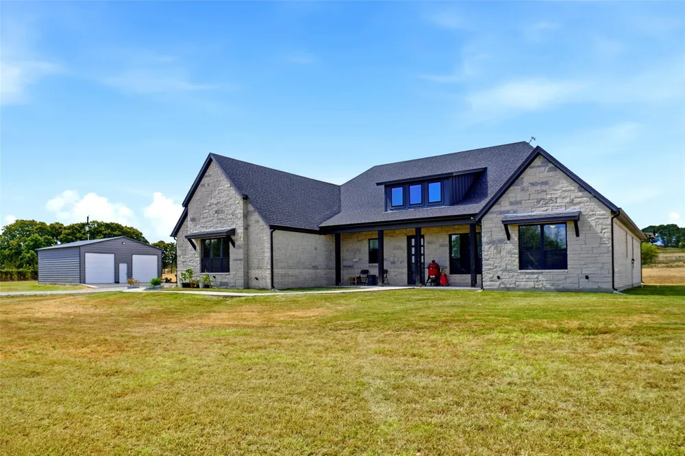 1015 Louise Lane Weatherford, TX 76087