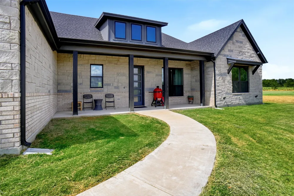 1015 Louise Lane Weatherford, TX 76087