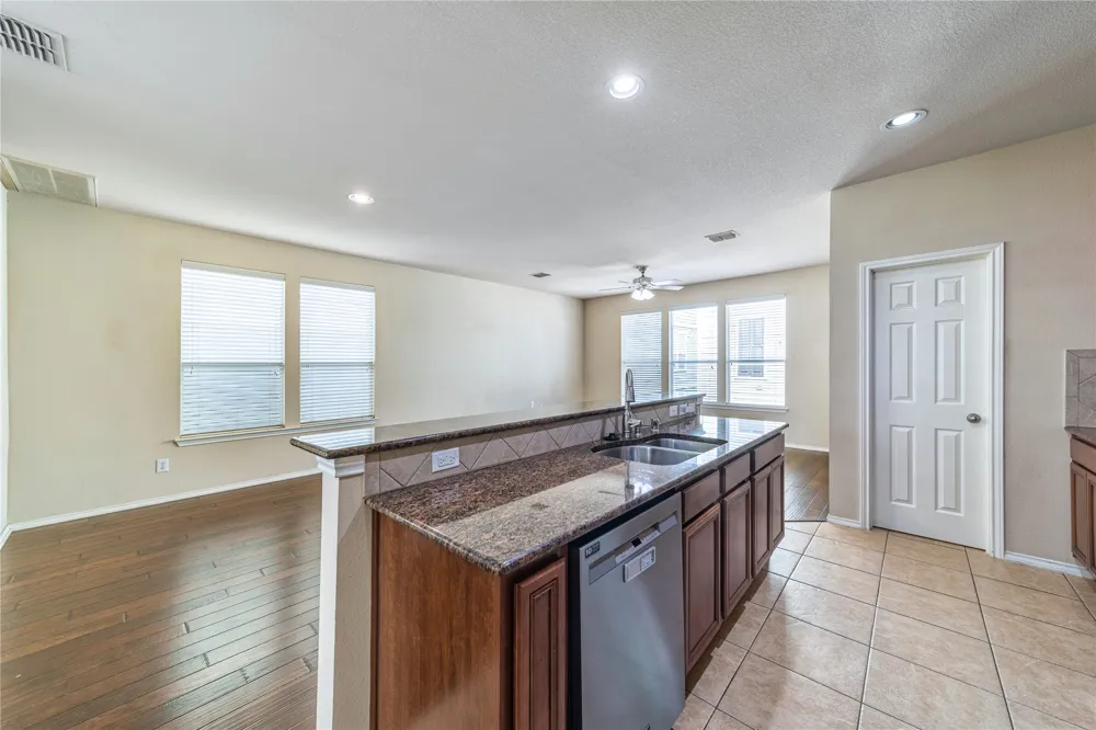 7416 Coronado Avenue #18 Dallas, TX 75214
