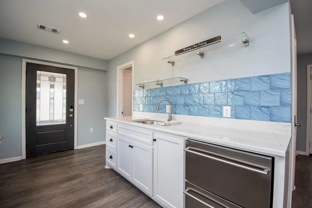1440 W Bayshore Drive Palacios, TX 77465