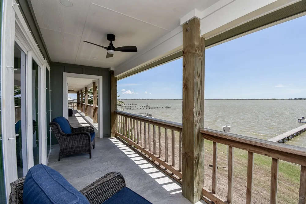 1440 W Bayshore Drive Palacios, TX 77465