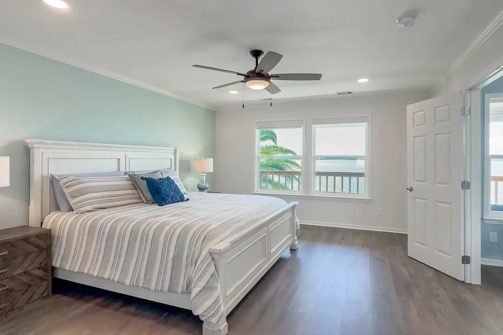 1440 W Bayshore Drive Palacios, TX 77465