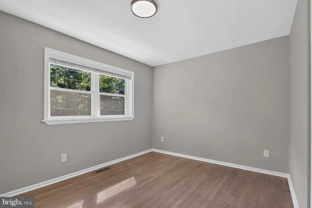 5002 ROLLER ROAD Manchester, MD 21102