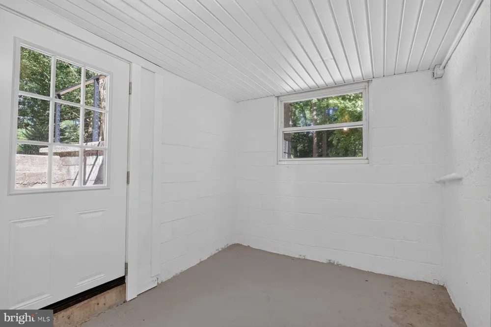5002 ROLLER ROAD Manchester, MD 21102