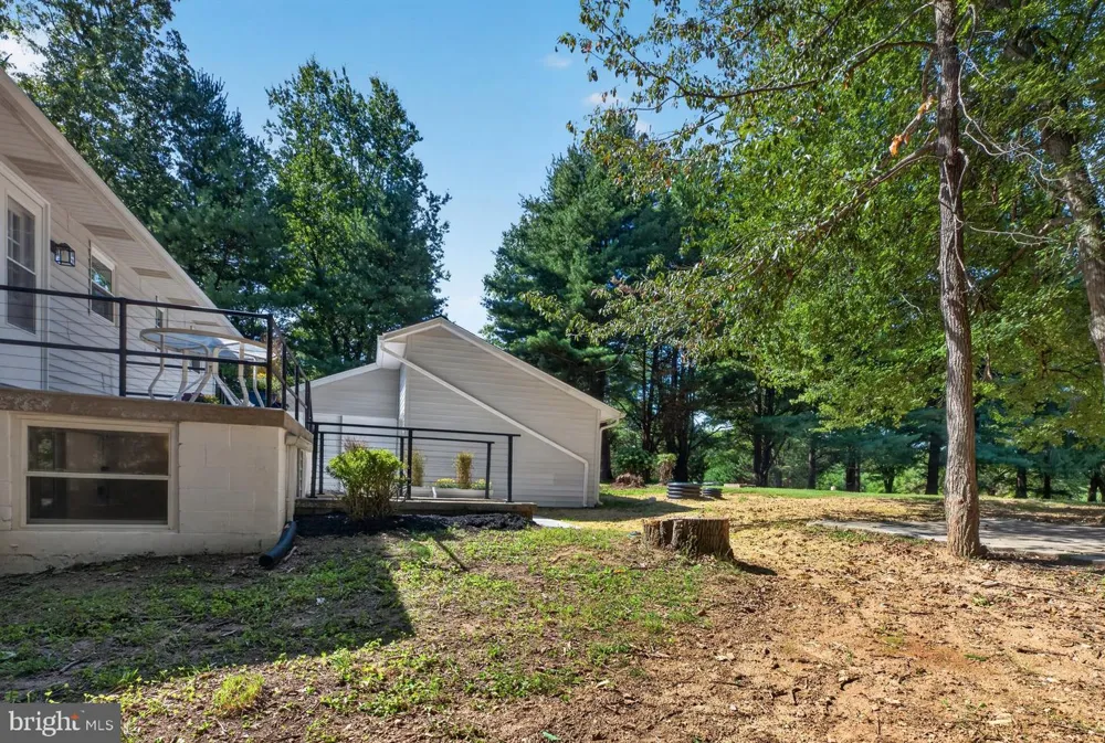 5002 ROLLER ROAD Manchester, MD 21102
