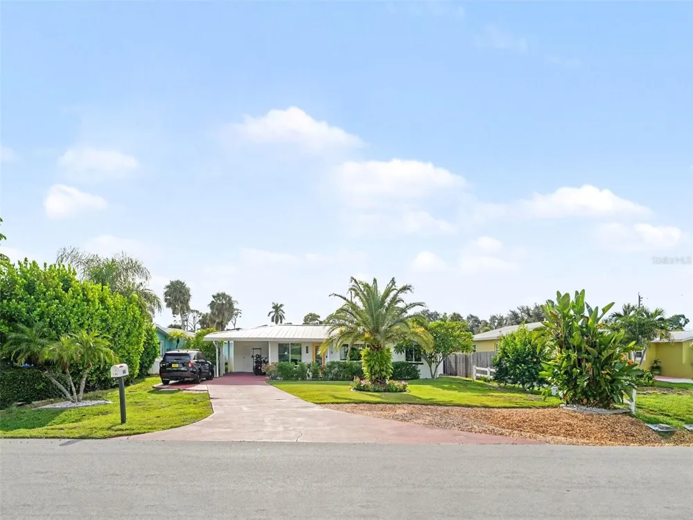 818 THE RIALTO Venice, FL 34285