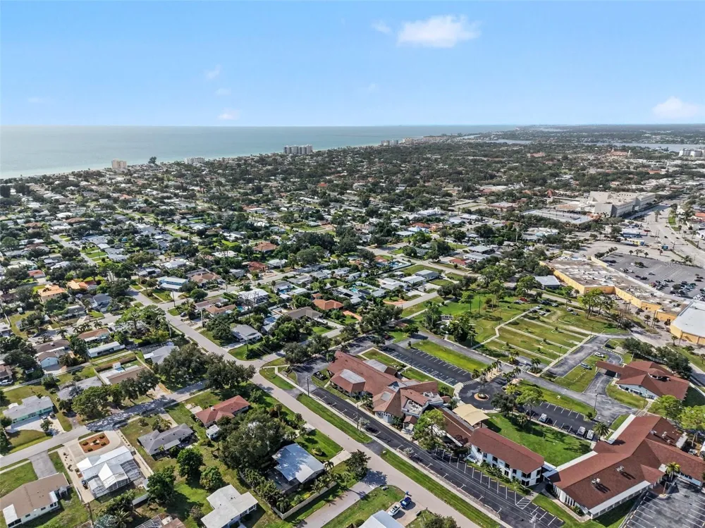 818 THE RIALTO Venice, FL 34285