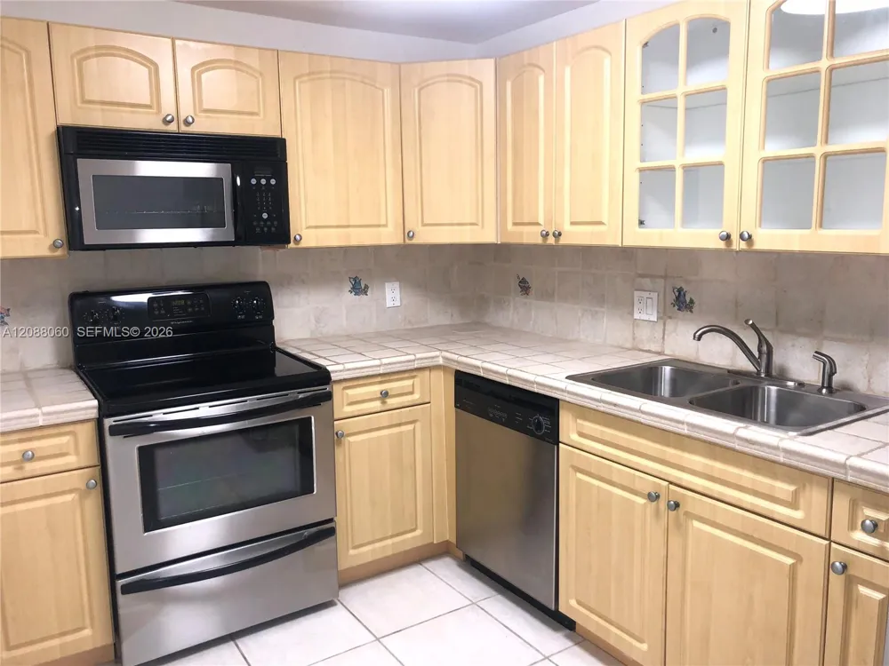 150 SE 25th Rd #7E Miami, FL 33129