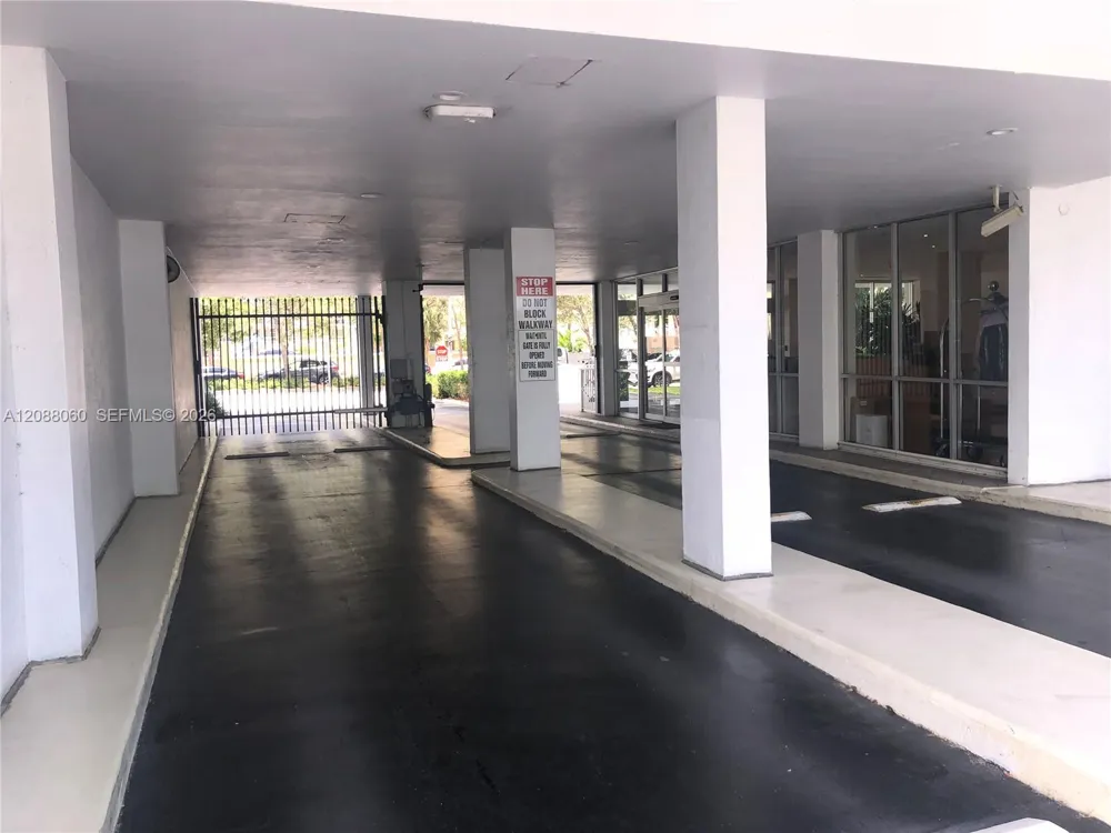 150 SE 25th Rd #7E Miami, FL 33129