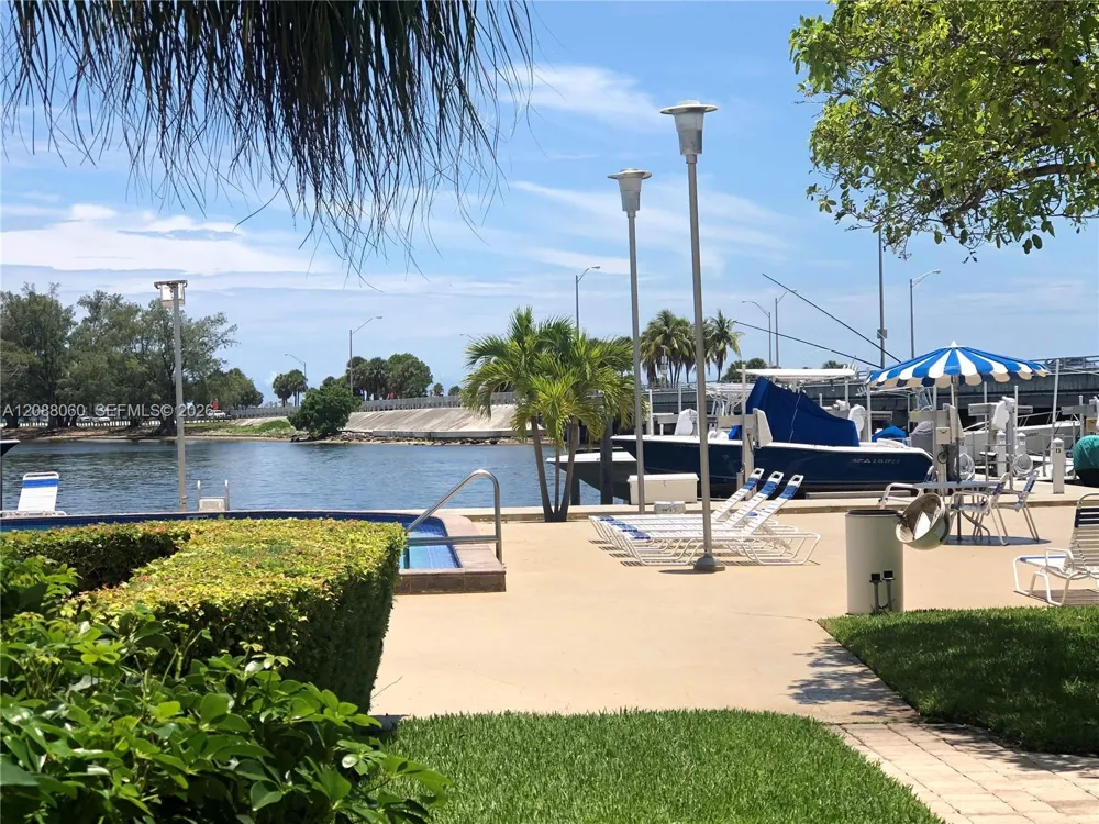 150 SE 25th Rd #7E Miami, FL 33129