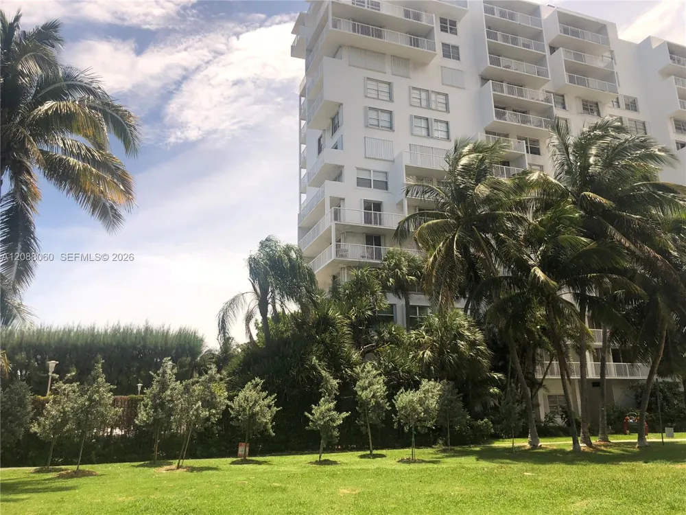 150 SE 25th Rd #7E Miami, FL 33129