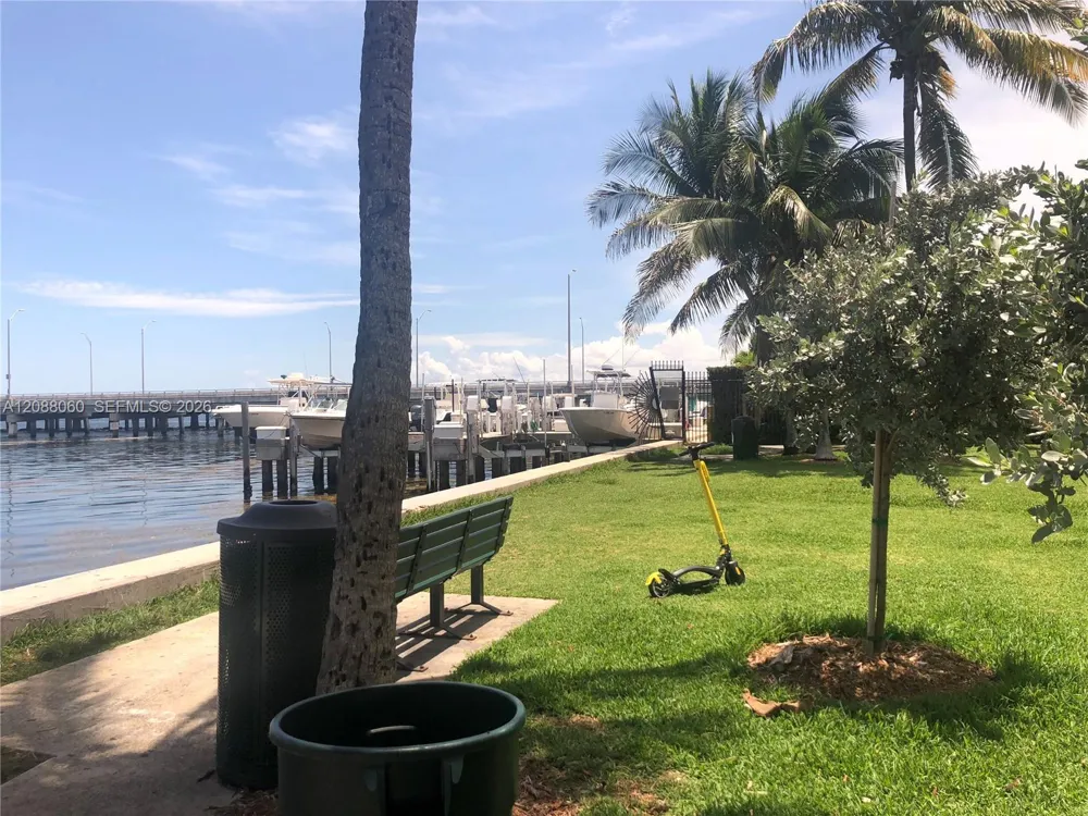150 SE 25th Rd #7E Miami, FL 33129