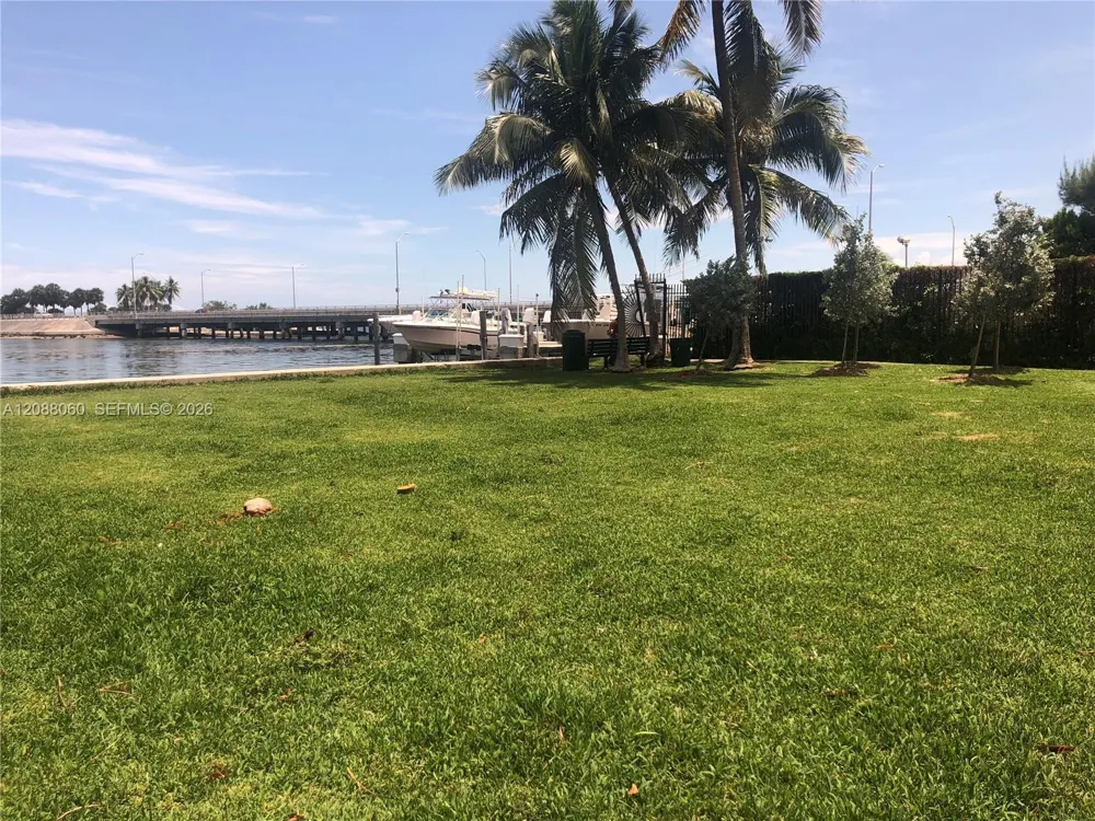 150 SE 25th Rd #7E Miami, FL 33129