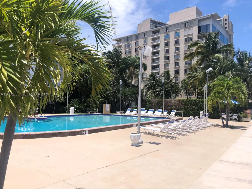 150 SE 25th Rd #7E Miami, FL 33129