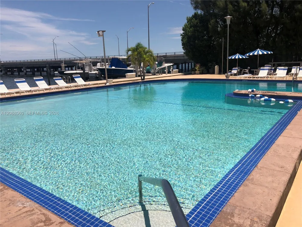 150 SE 25th Rd #7E Miami, FL 33129