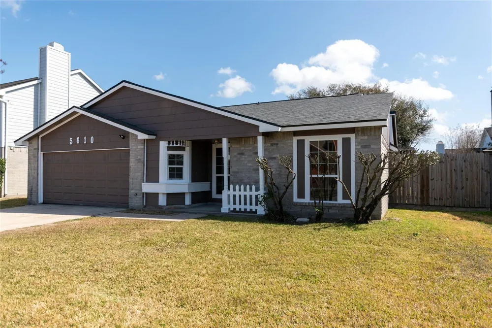 5610 Wallis Trail Court Houston, TX 77049