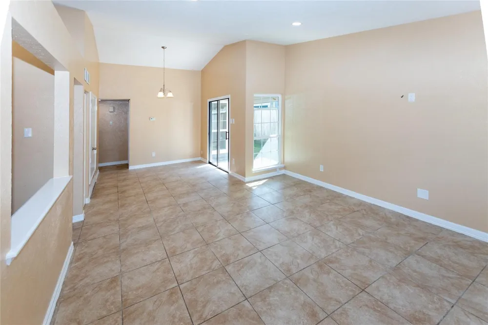 5610 Wallis Trail Court Houston, TX 77049