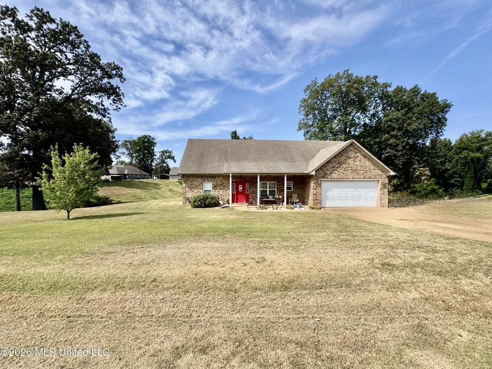 119 American River Drive Lake Cormorant, MS 38641