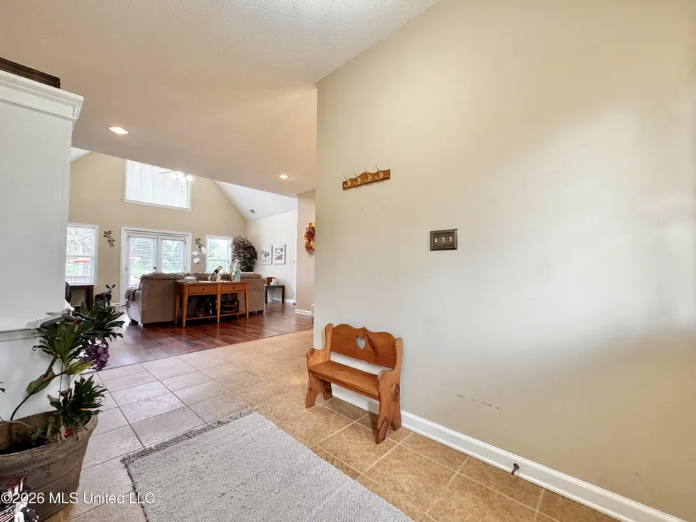 119 American River Drive Lake Cormorant, MS 38641