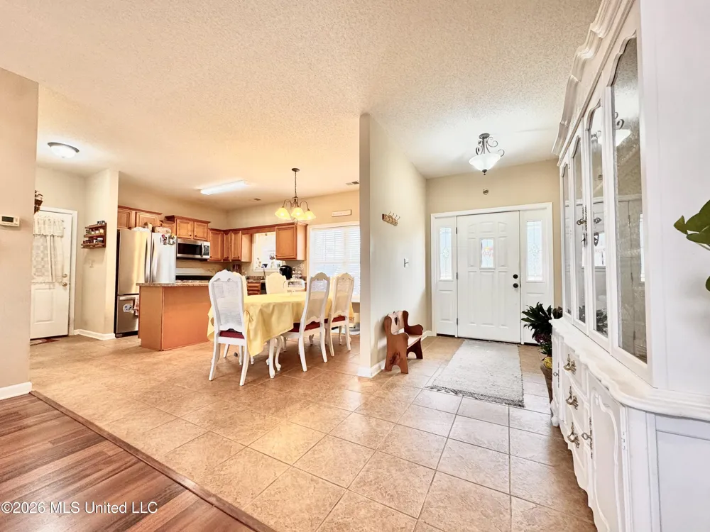 119 American River Drive Lake Cormorant, MS 38641