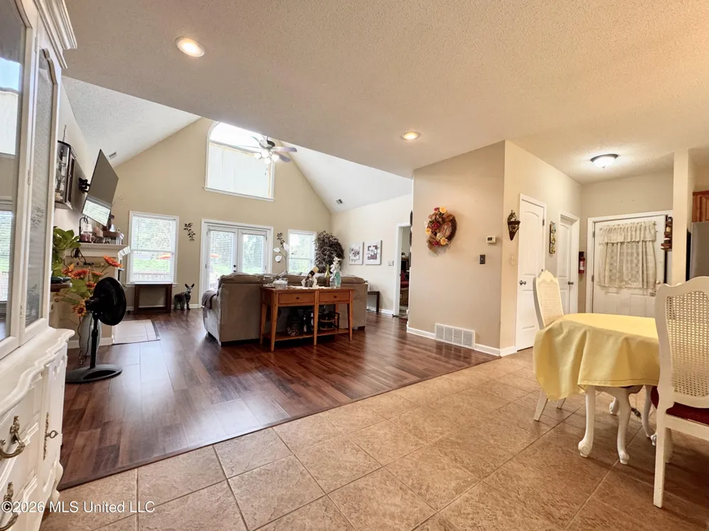 119 American River Drive Lake Cormorant, MS 38641