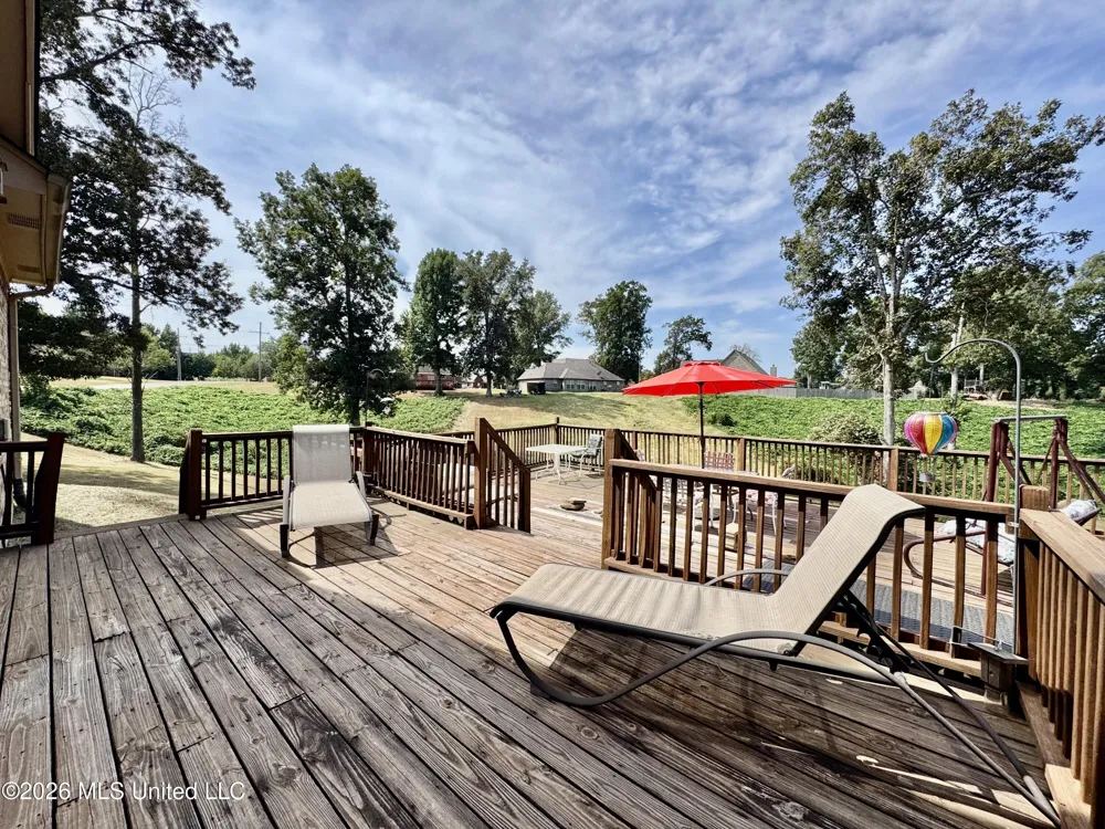 119 American River Drive Lake Cormorant, MS 38641