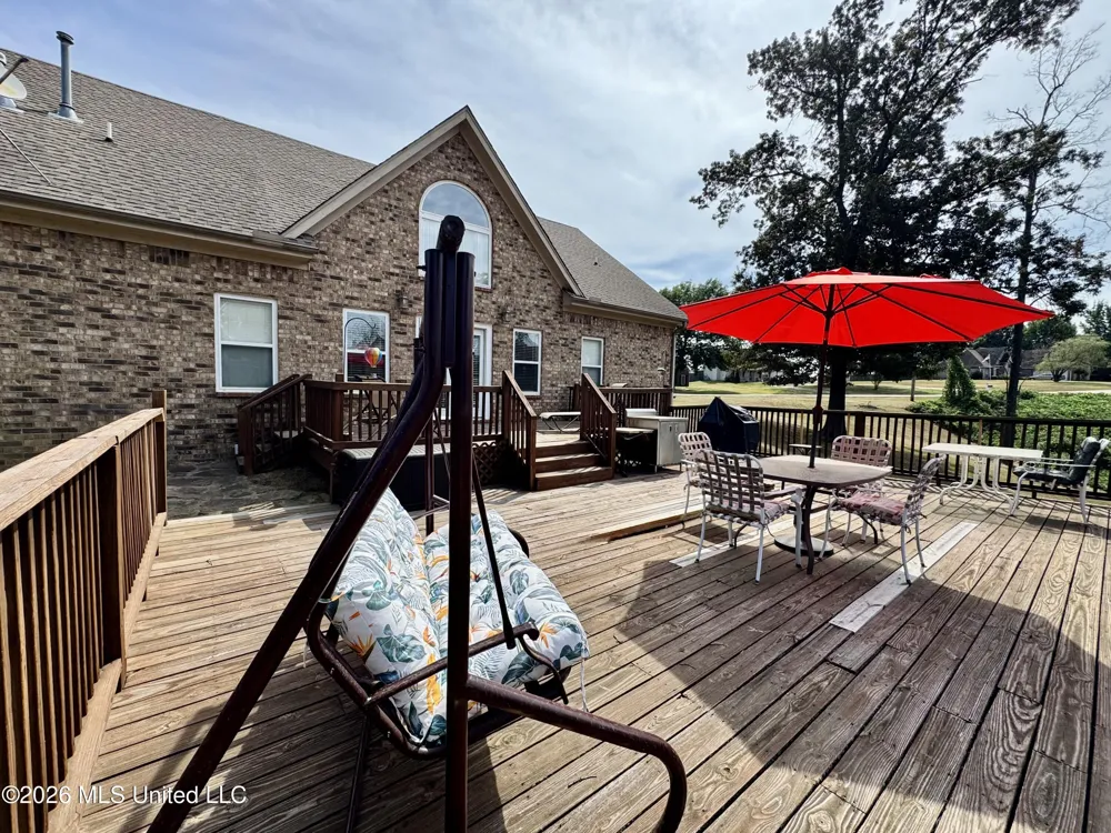 119 American River Drive Lake Cormorant, MS 38641