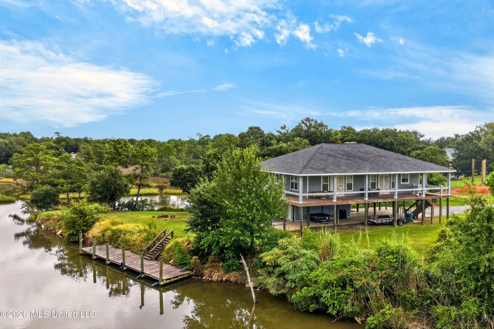 3146 Gulf View Place Gautier, MS 39553