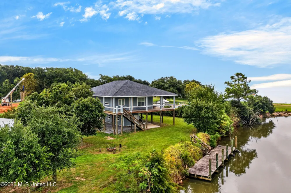 3146 Gulf View Place Gautier, MS 39553