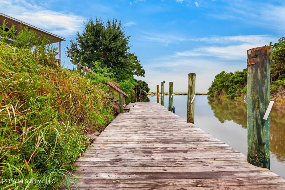 3146 Gulf View Place Gautier, MS 39553